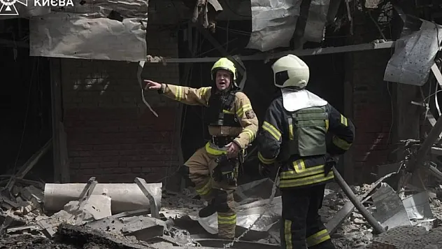 Rusya Ukrayna'ya 40'dan fazla füzeyle saldırdı: 10 ölü