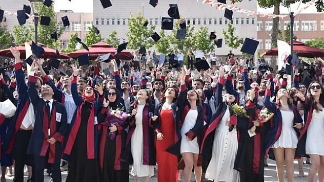 48'inci dönemde 180 mezun