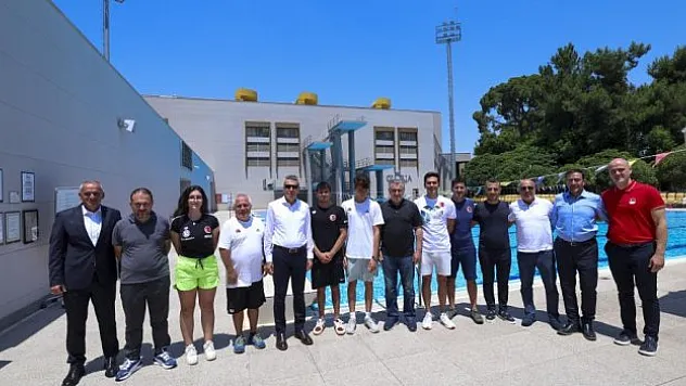 Bakan Bak'tan Olimpiyatlarına hazırlanan sporculara destek ziyareti