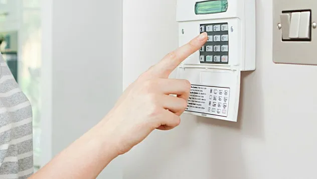 Ev Güvenliğini Sağlamak için Hırsız Alarm Sistemleri: Detaylı Rehber