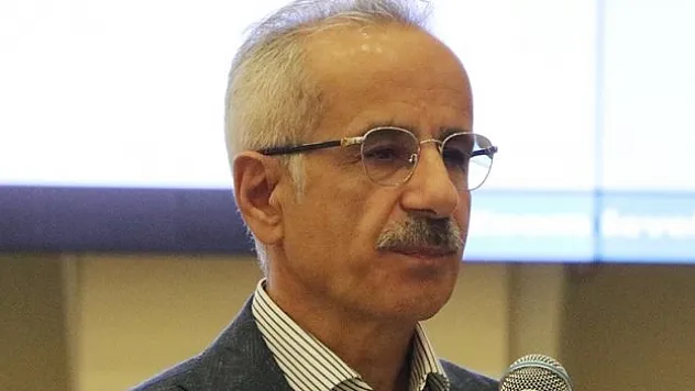 Uraloğlu'ndan küresel iletişim kesintisi açıklaması