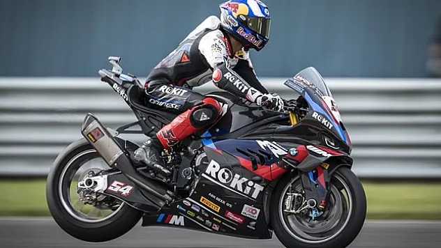 Razgatlıoğlu, Çekya'da birinci