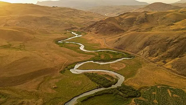 Van'da menderesler havadan görüntülendi