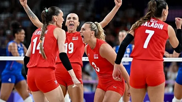 A Milli Kadın Voleybol Takımı,ilk galibiyetini aldı
