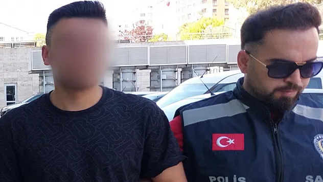 Bir kişiyi bıçakla yaralayan genç yakalandı