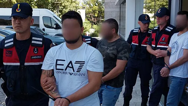 Uyuşturucu ve silah operasyonunda 3 tutuklama