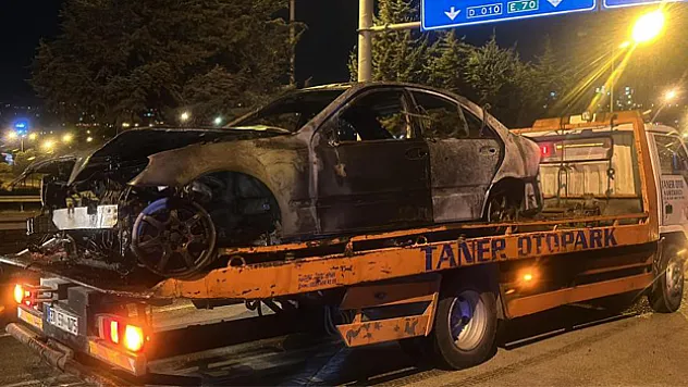 Otomobil alev alev yandı