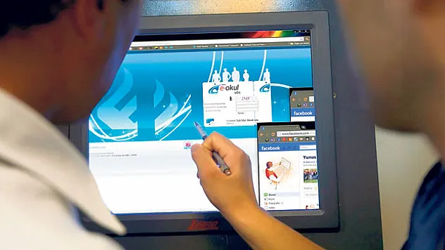 Öğrenciler 'karne sistemi'ni çökertmek için örgütlendi