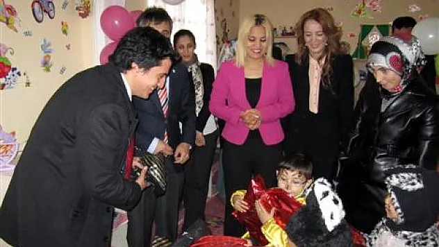 Bu Kütüphaneden Kitap Değil, Ödünç Oyuncak Alınıyor