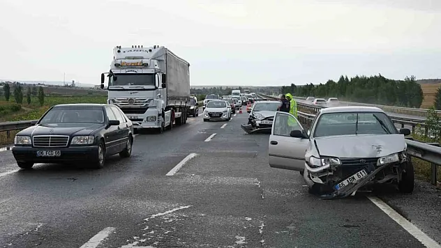Yağmur kazaya davetiye çıkardı: