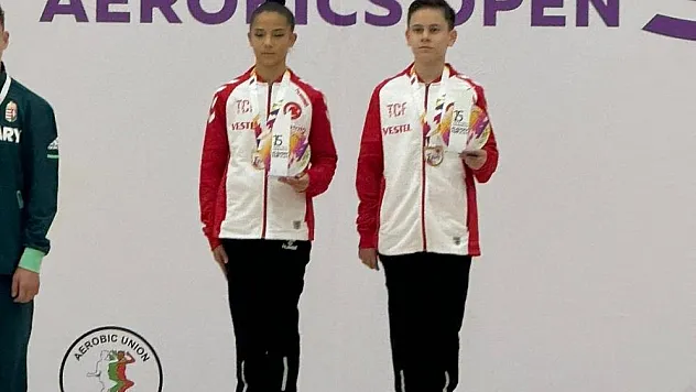 Cimnastikçiler Bulgaristan'dan altın madalya ile döndü