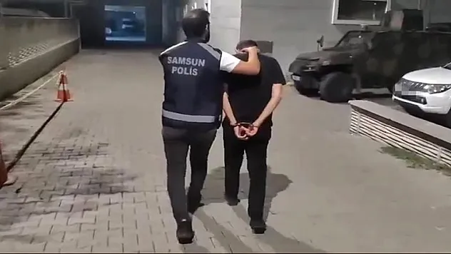 Uyuşturucudan hapis cezaları bulunan 2 kişi yakalandı