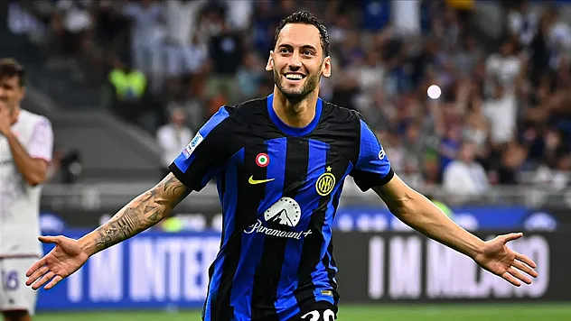 Hakan Çalhanoğlu, Altın Top ödülüne aday gösterildi