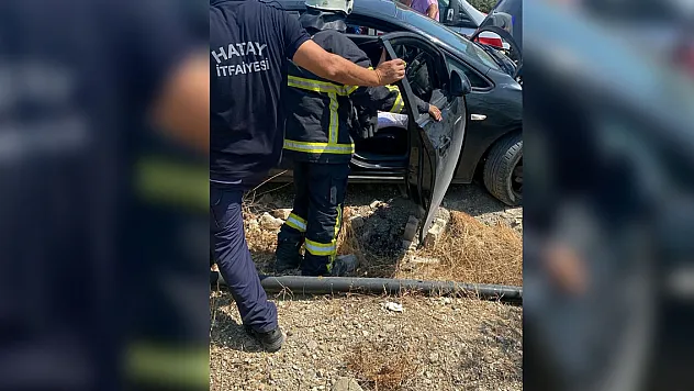 Otomobil şarampole yuvarlandı