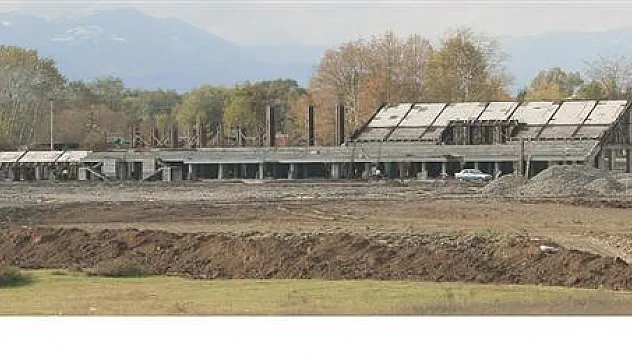 Yeni stadyumun yarısı tamam