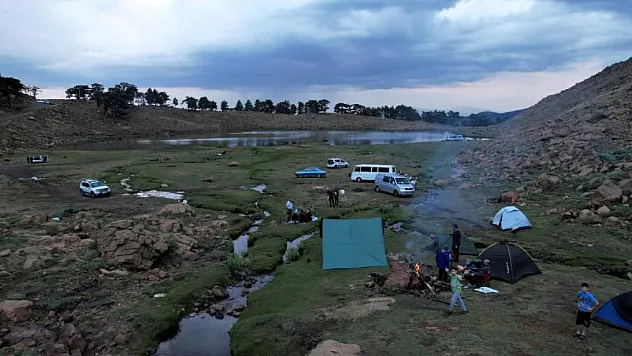 Kartal Gölü kendine hayran bırakıyor