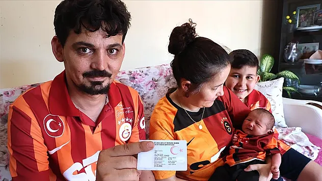 Yeni doğan bebeklerine 'Icardi' adını koydu