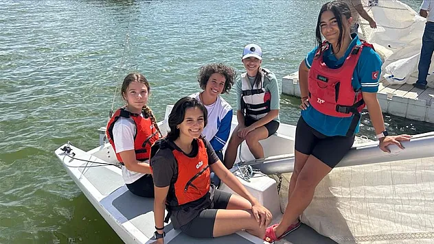 Yelkenle dünyayı turlayan Ezgim, okyanus deneyimlerini anlattı