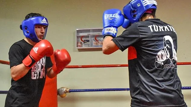 Bulgaristan'da Avrupa şampiyonluğunu hedefliyor