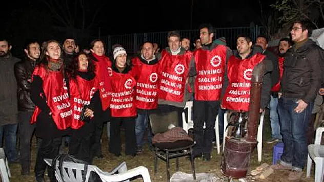 Eylemci işçiler yeni yıla çadırda girdi