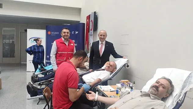 SGK'dan 'Emekliler Yılı'na özel kan bağışı