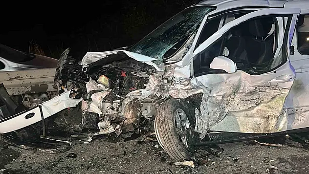 3 aracın karıştığı kazada 9 kişi yaralandı