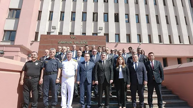 13 proje aynı masada