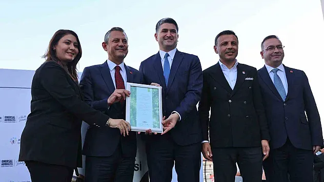 'Başkan Adıgüzel, 6 yıllık işi 6 ayda yaptı'