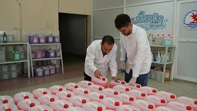 'OMÜ Kampüs Kimya' 29 çeşit ürün üretiyor