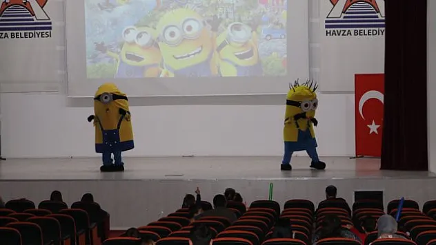 'Minyonlar Müzikali' çocuklarla buluştu