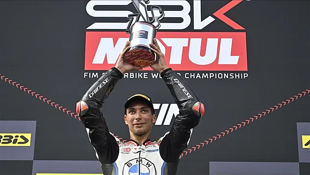 Toprak Razgatlıoğlu, Portekiz'deki son yarışta birinci oldu