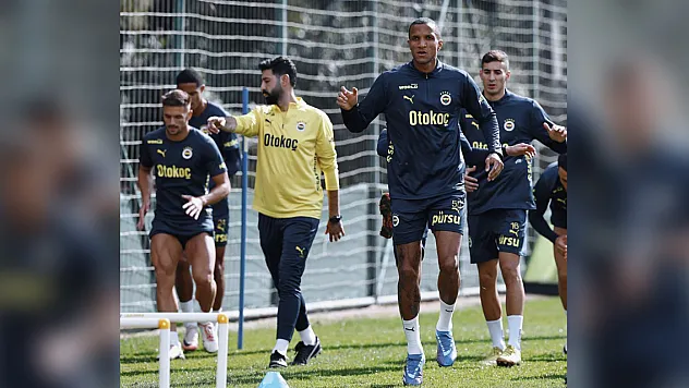 FENERBAHÇE HAZIRLIKLARA DEVAM EDİYOR