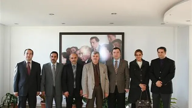 Köse, 'Hukuk Fakültesini' ziyaret etti