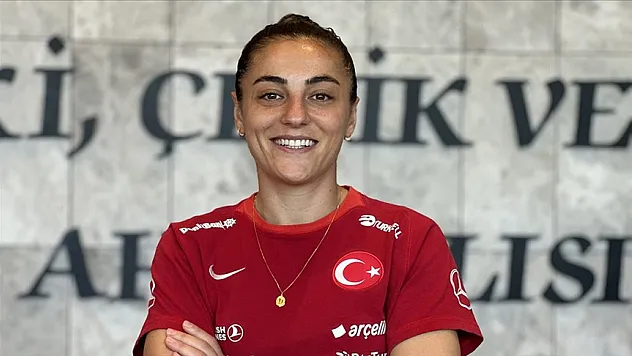 Milli futbolcu Didem Karagenç, takımına güveniyor