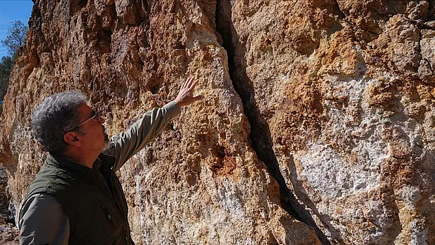 Deprem uzmanı Sözbilir'den uyarı