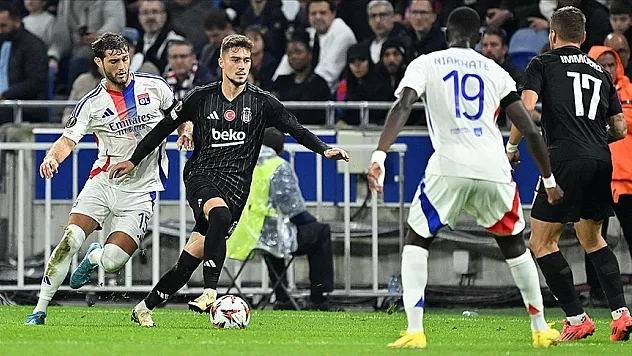 Beşiktaş, Fransa'dan 3 puanla döndü
