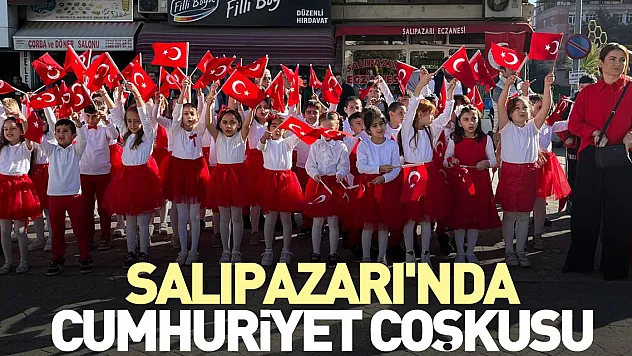 Salıpazarı'nda Cumhuriyet Coşkusu