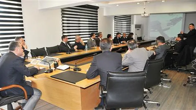 Köy Yollarına ' Mobil Konkasör' ile Hızlı Çözüm