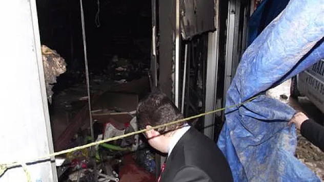 Köse Yangın Yerini Gezdi