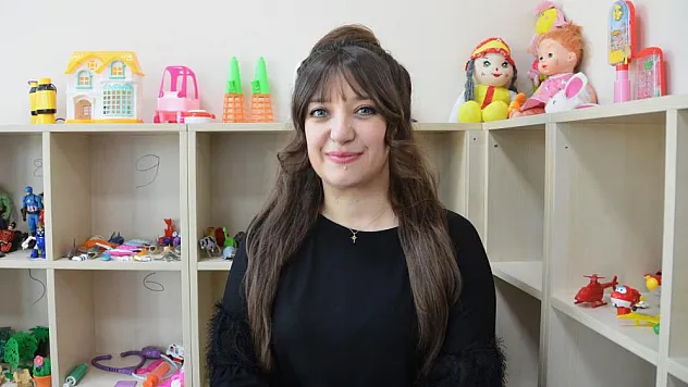 Kum terapisi ile çocuklar travmalarından kurtuluyor