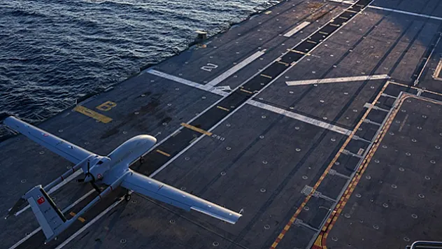 Bayraktar TB3  ilk kalkış ve inişini başarıyla tamamladı