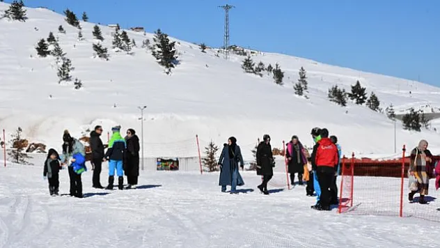 Çambaşı Kayak Tesisleri'nde heyecan başladı