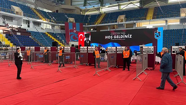 Trabzonspor Kulübü'nde oy verme işlemi başladı