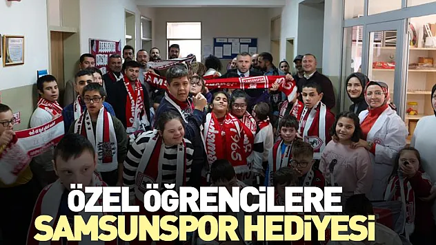 Özel öğrencilere Samsunspor hediyesi