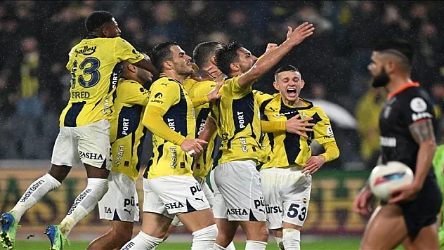 Fenerbahçe konuk ettiği RAMS Başakşehir'i mağlup etti