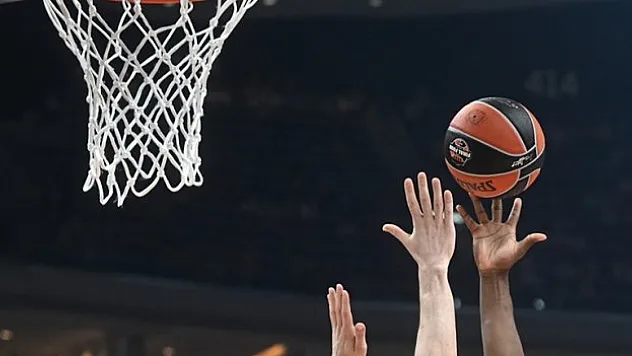 Sezonun ilk yarısını lider bitirdi