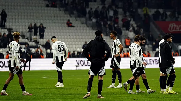 Beşiktaş, ilk yarılarda Alanyaspor'u yenemiyor