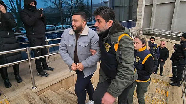 'Yalanım varsa beni şuramdan vursunlar'