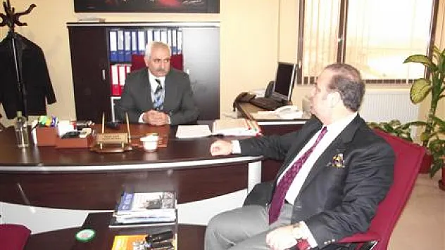 Yıldız, SGK ve Vergi Dairesini ziyaret etti