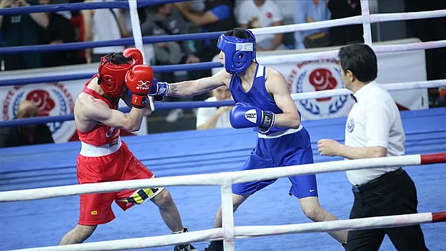 Türk boksunda 'eski yapıyı değiştirme' mutluluğu